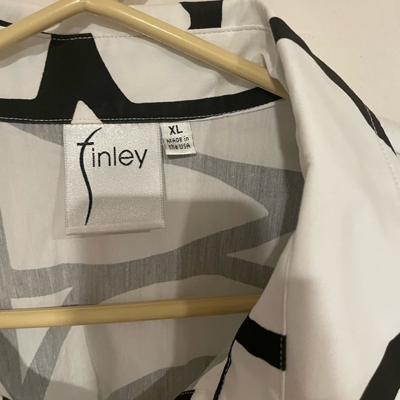 Finley Graphic Button Up - Picture 4 of 4